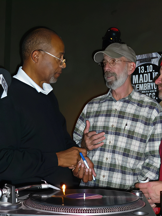 Jim McCauley (AFN/RIAS) und Rik de Lisle am 08.10.2010,
AFN Berlin 87,87
RIAS/RS2 94,3 – Programmdirektor